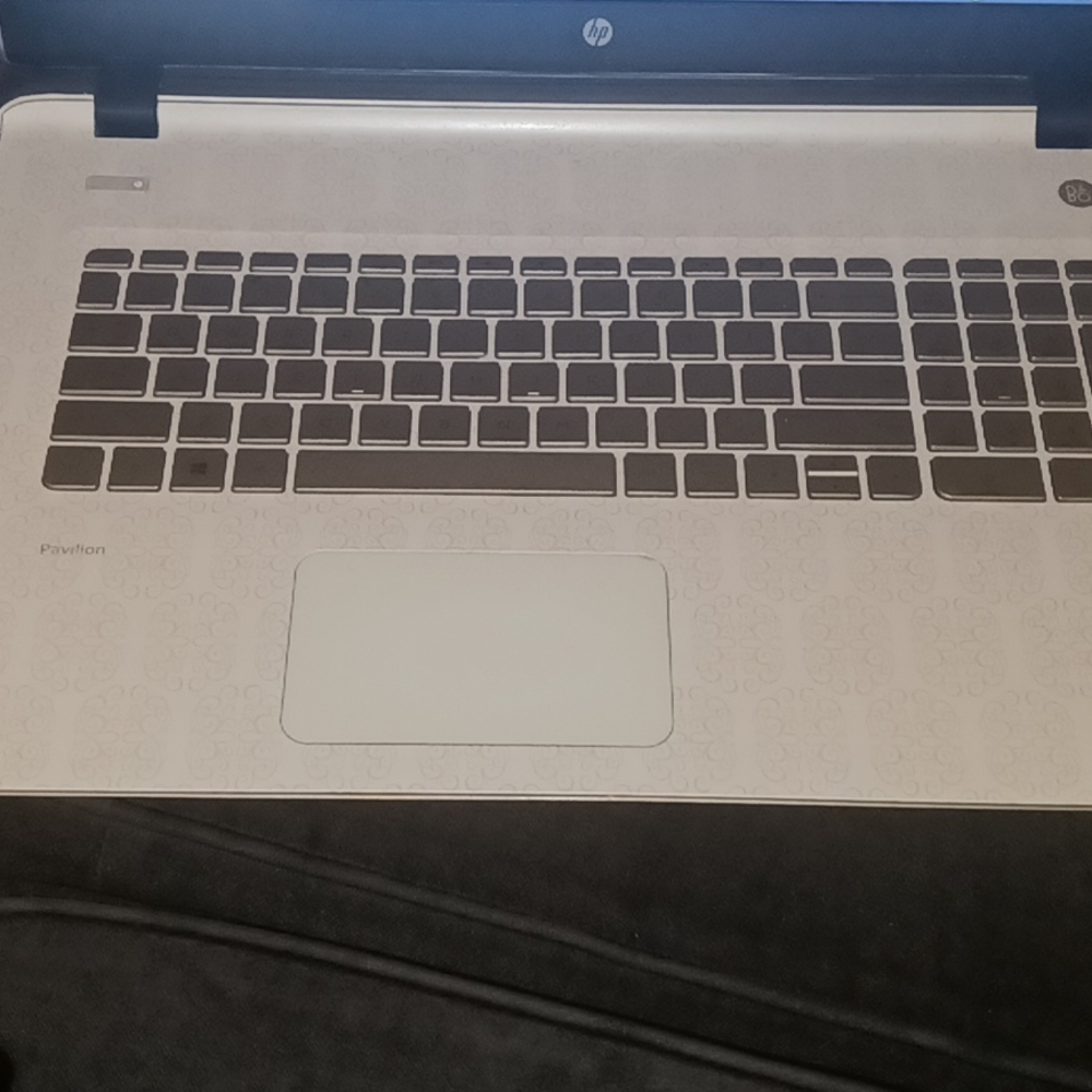 My labtop - Picture 3 of 3